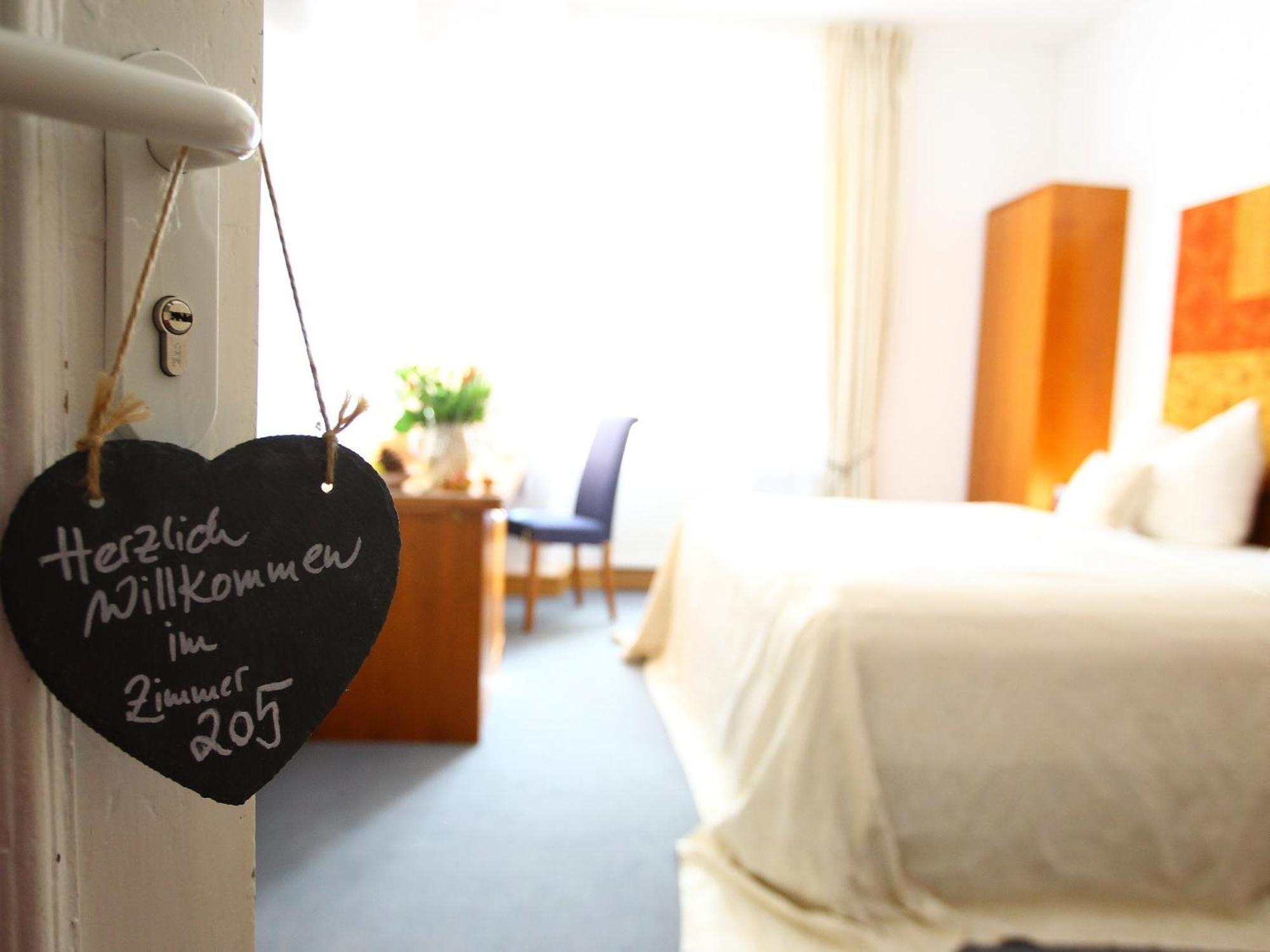Hotel & Restaurant Schloss Weissenburg Uhlstädt Chambre photo