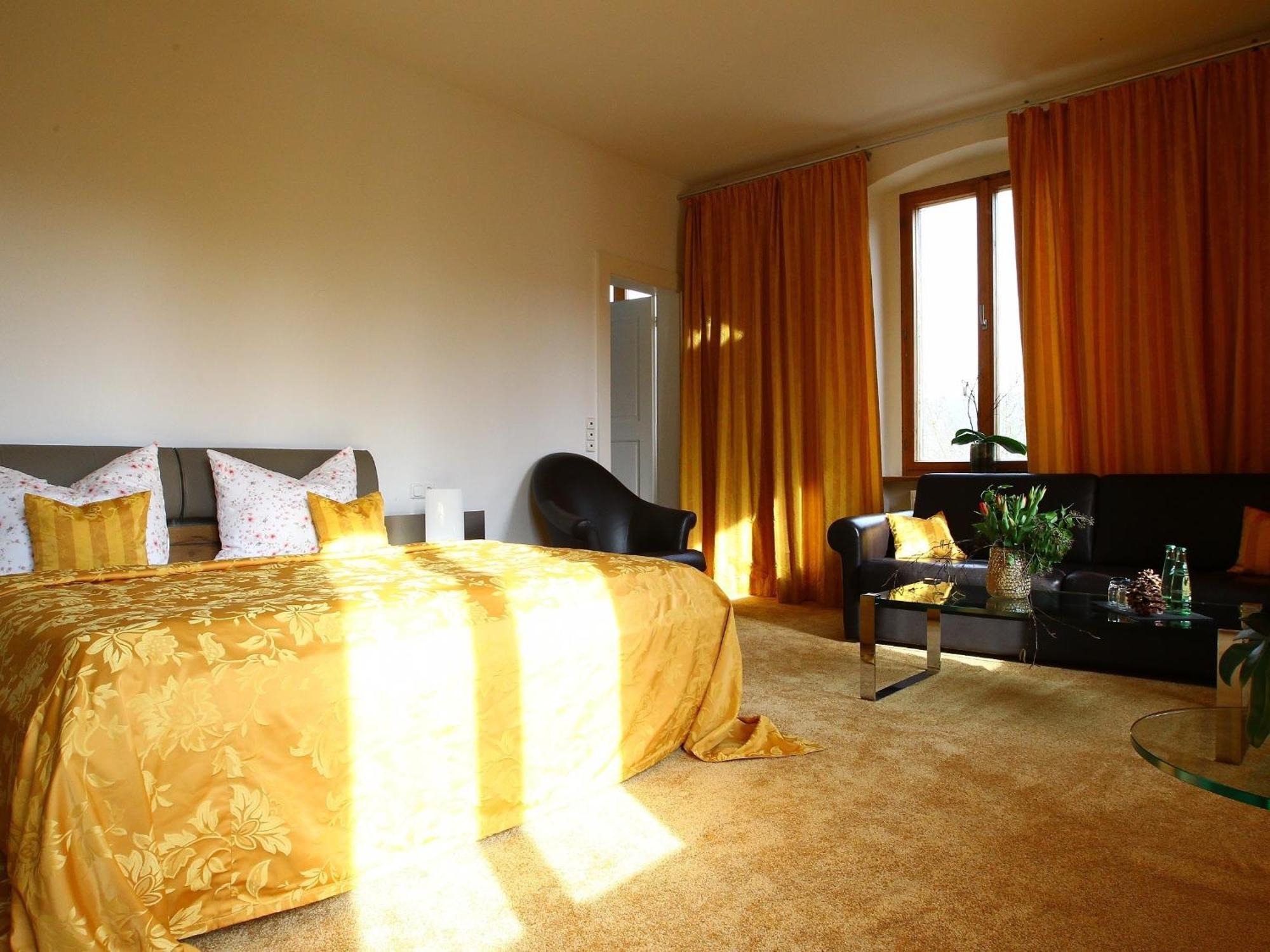 Hotel & Restaurant Schloss Weissenburg Uhlstädt Chambre photo