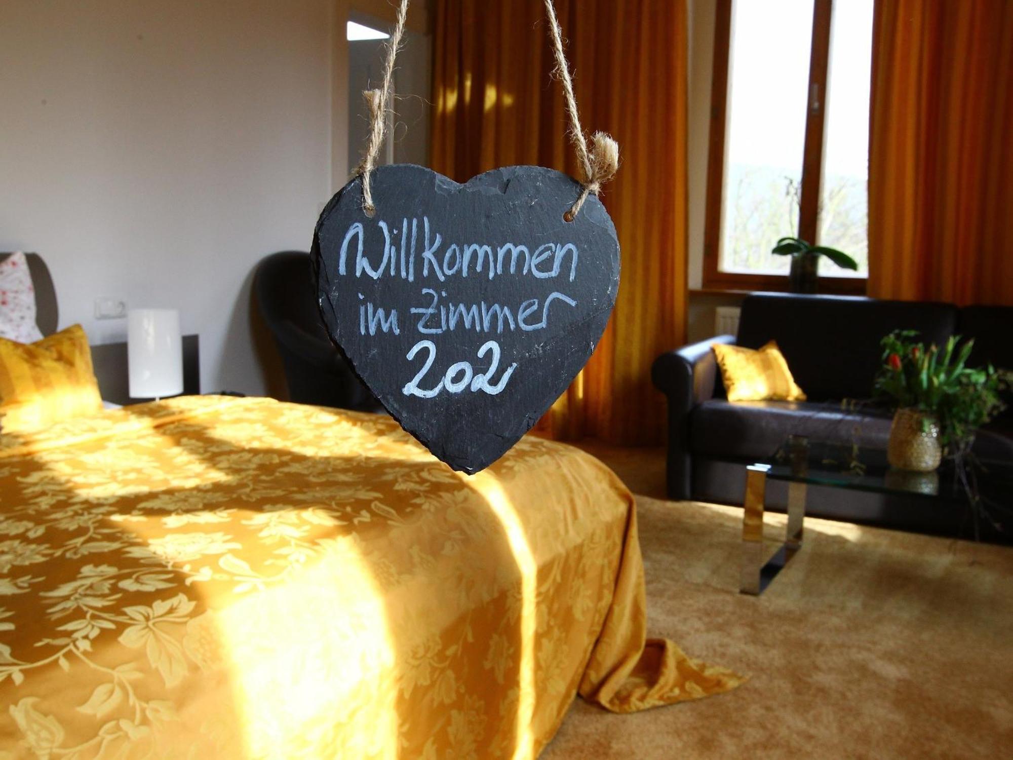 Hotel & Restaurant Schloss Weissenburg Uhlstädt Extérieur photo