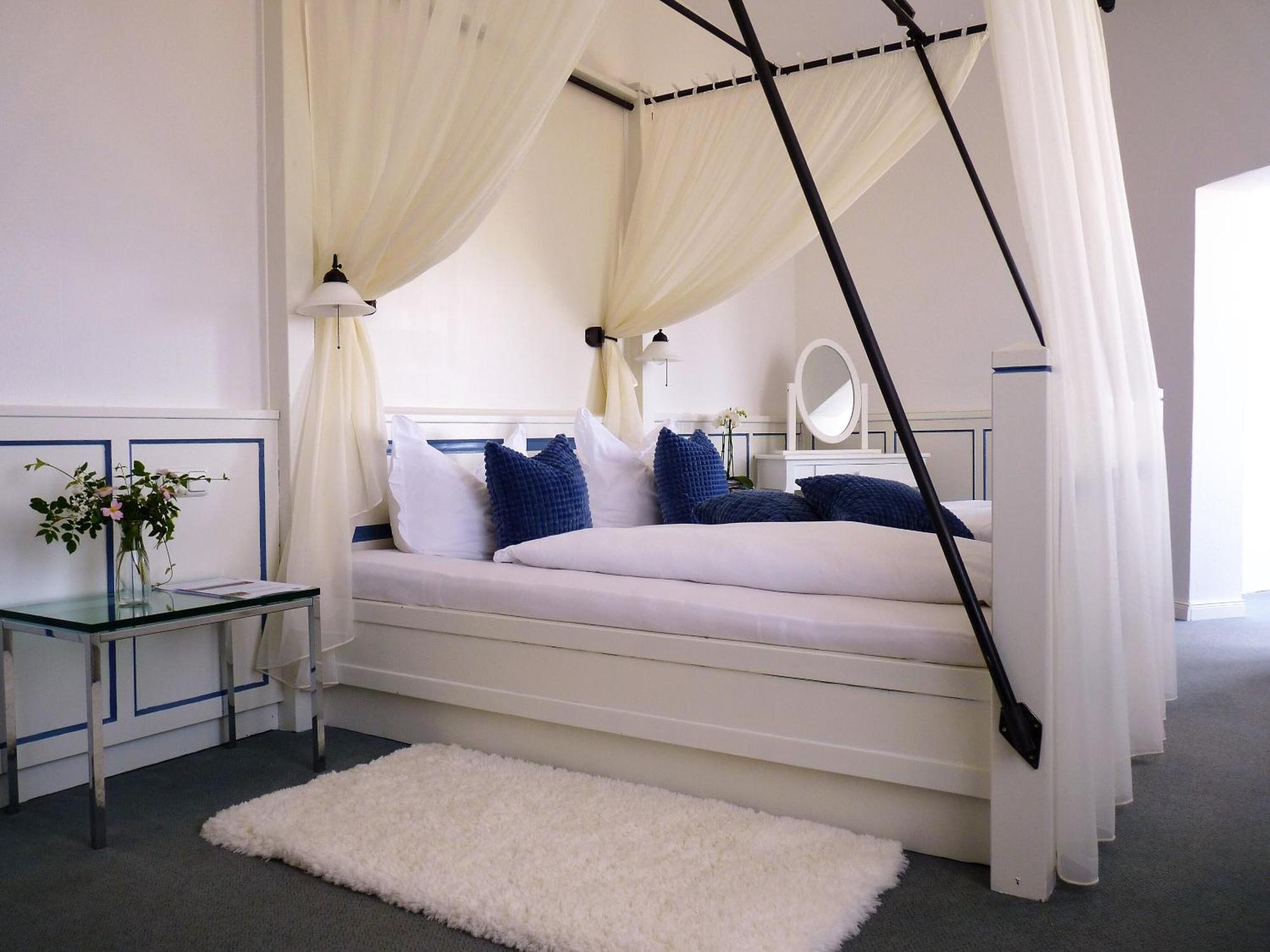 Hotel & Restaurant Schloss Weissenburg Uhlstädt Chambre photo